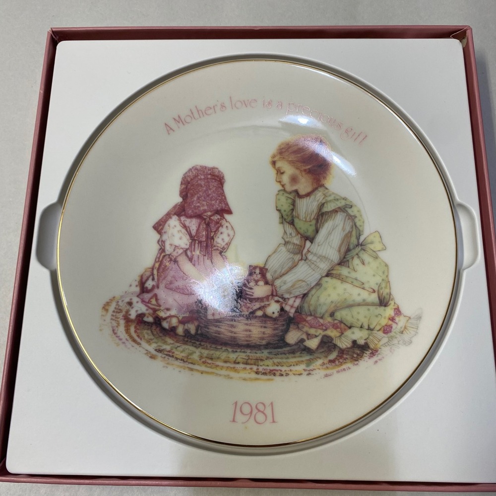 Vintage Designers Collection Holly Hobbie Mother's Gift 1981 Limited Edition NWT
